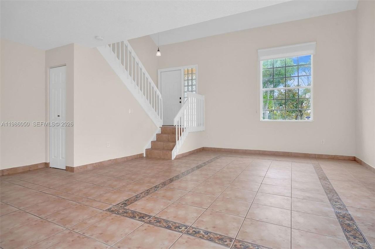 11811 Sw 102nd St #0 - Photo 2 of 36