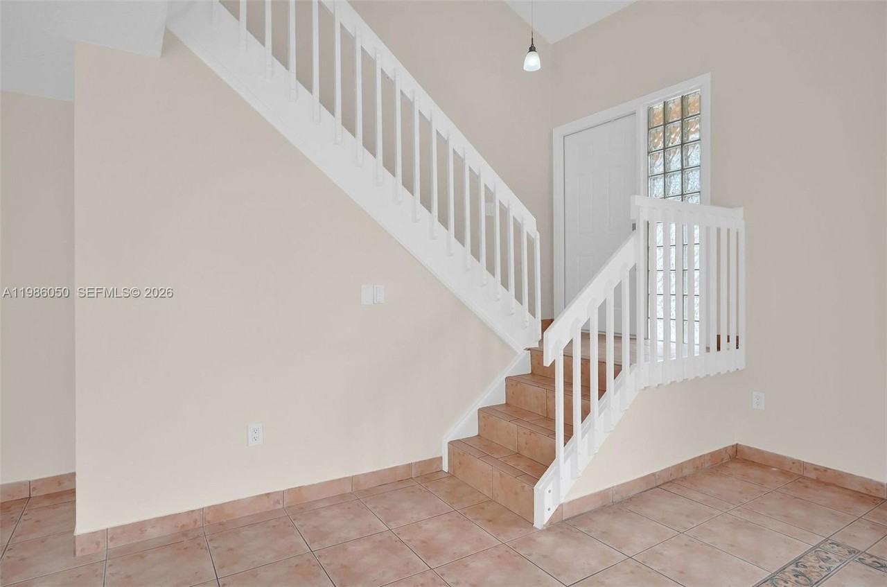 11811 Sw 102nd St #0 - Photo 3 of 36