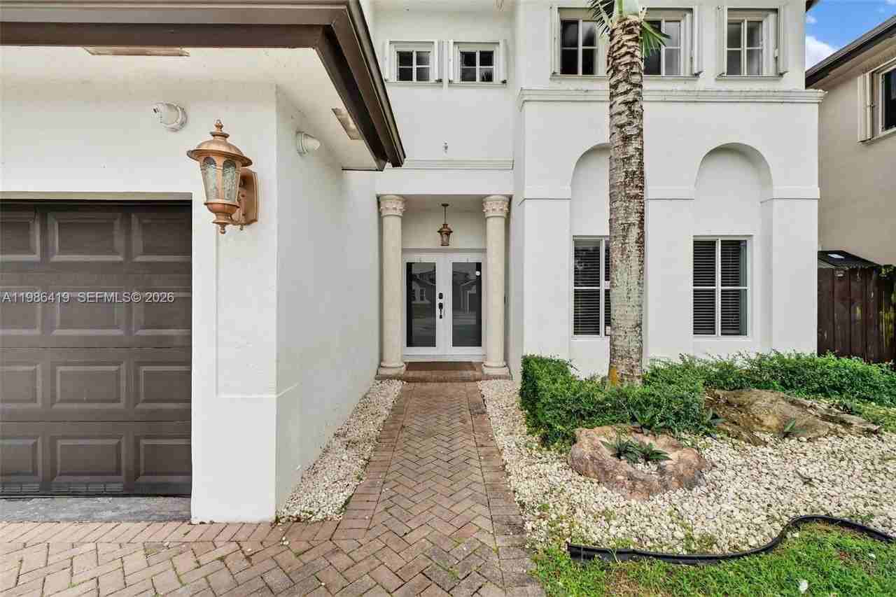 15874 Sw 138th Ter #2 - Photo 5 of 50