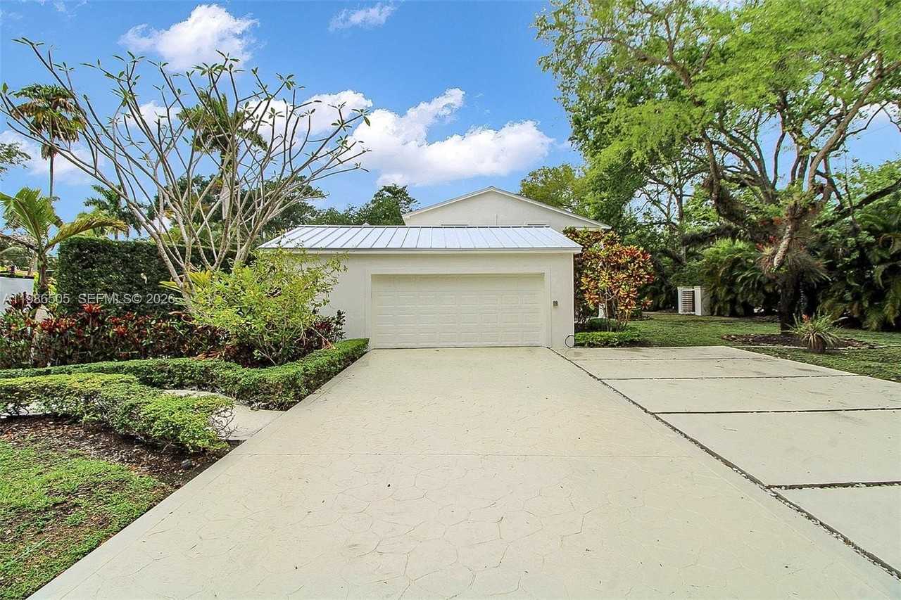 6900 Sw 104th St - Photo 6 of 50