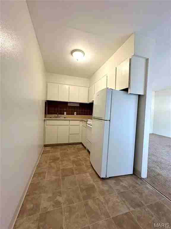 702 S Lincoln Ave #6 - Photo 4 of 9