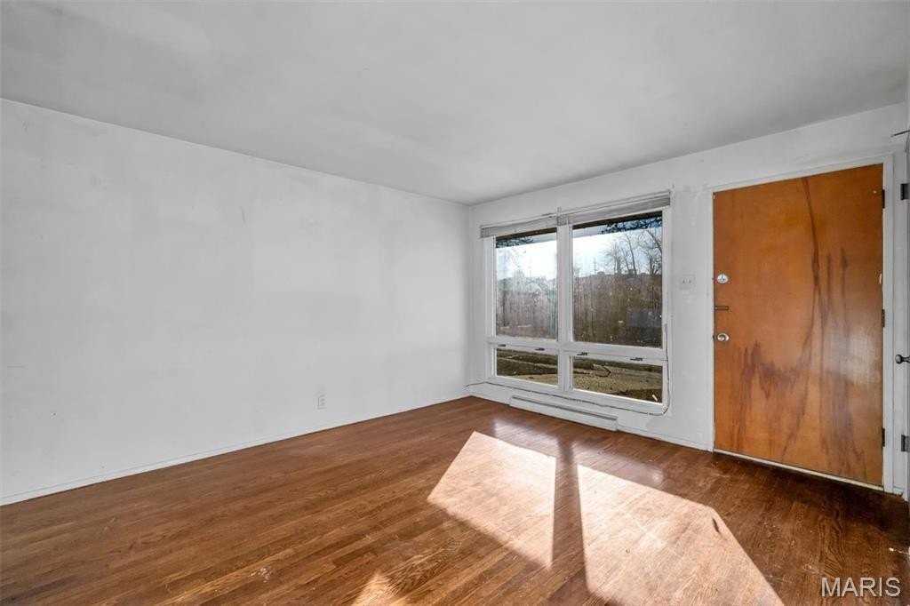 9014 Ellison Dr - Photo 7 of 38