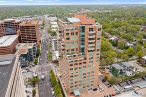 featured image of 8025 Maryland Ave #3D