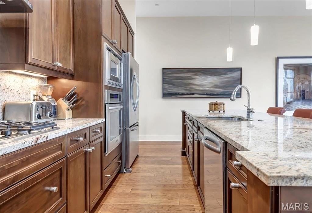 8025 Maryland Ave #3D - Photo 3 of 40