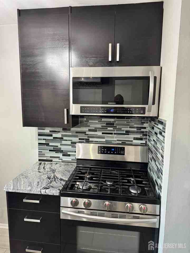 6501 Avenue C - Photo 5 of 14