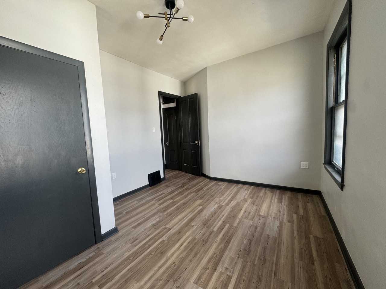 2431 S 34th St #2431 - Photo 6 of 11