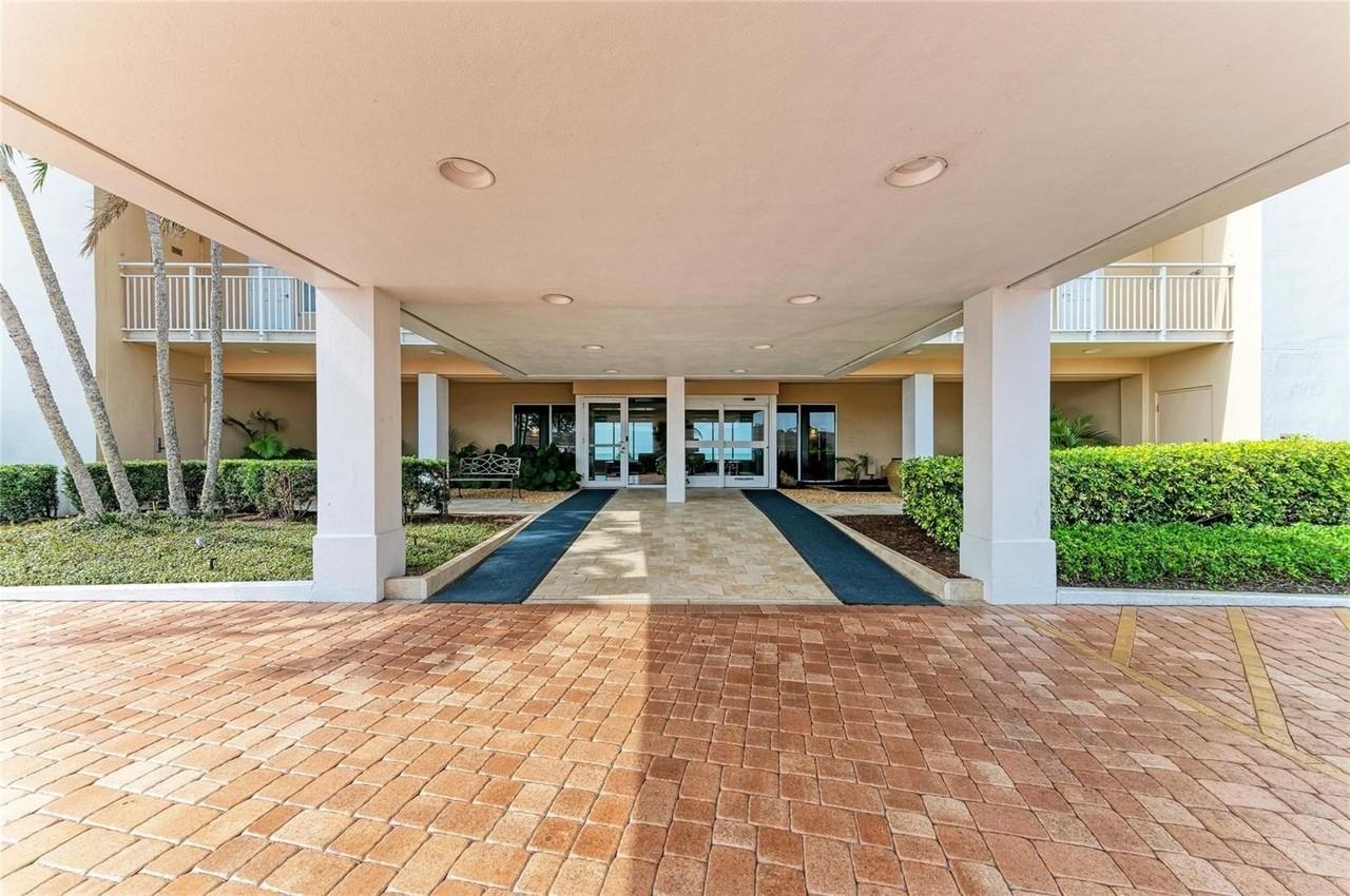 603 Longboat Club Rd #204N - Photo 7 of 50