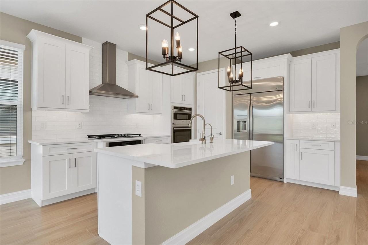 2217 6th St E - Photo 2 of 50