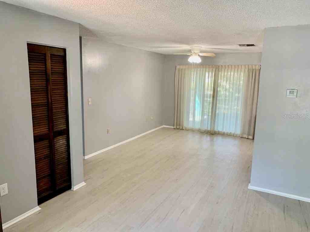 2073 Carnac St - Photo 5 of 31