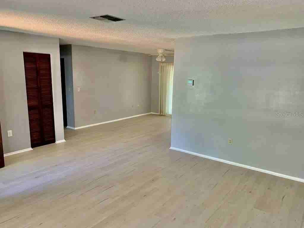 2073 Carnac St - Photo 7 of 31