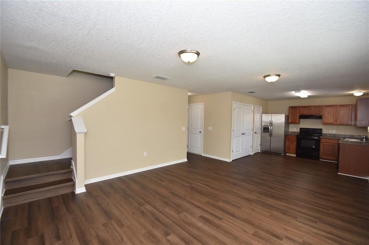 93 Pheasant Dr - Photo 3 of 43