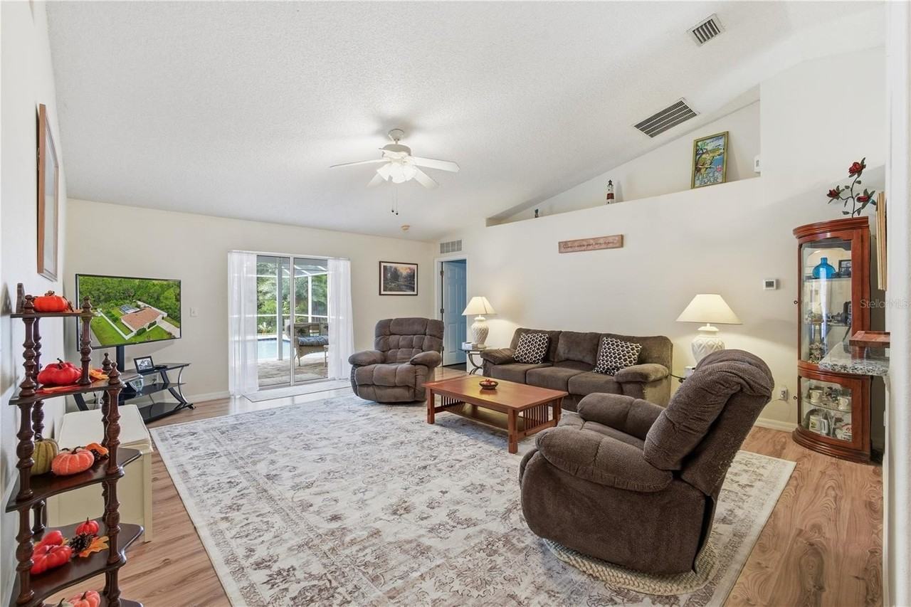 14 Frenora Ln - Photo 7 of 27