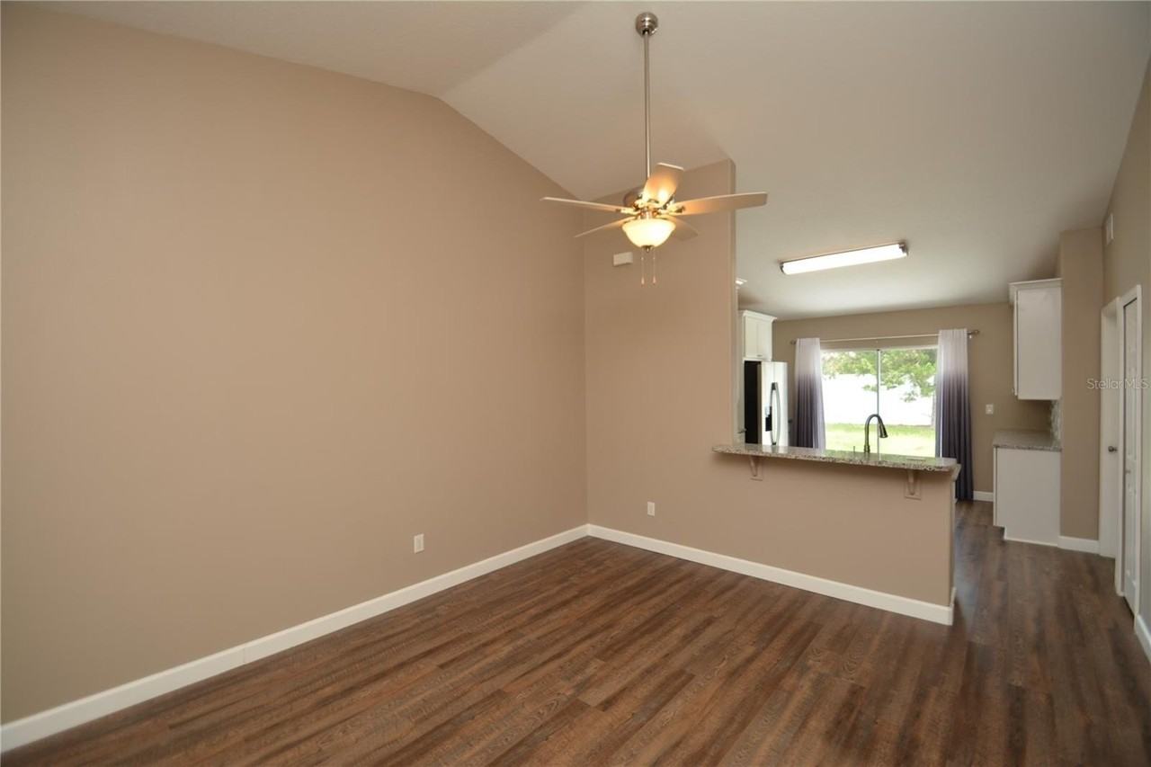 8 Pine Hill Ln #A - Photo 6 of 28