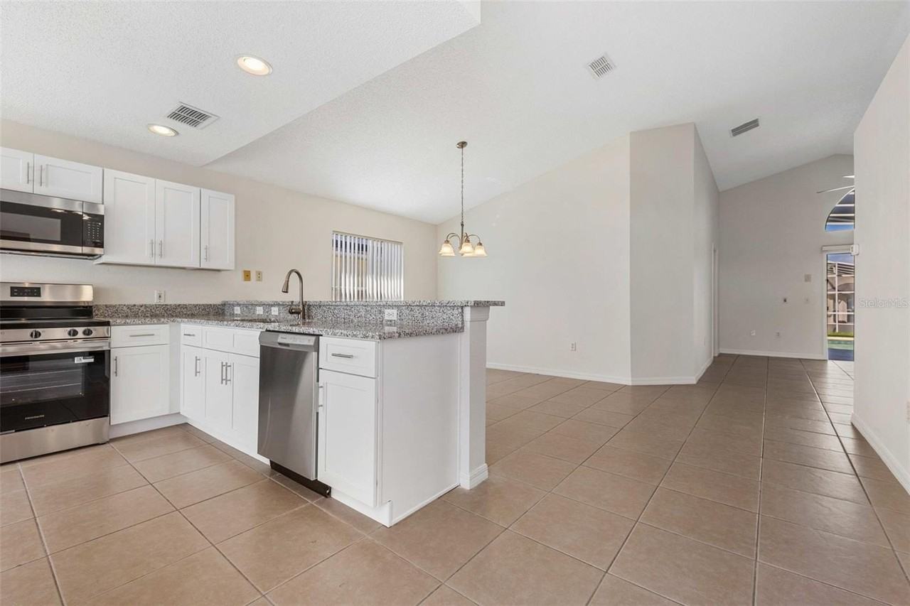 123 Fox Loop - Photo 7 of 22