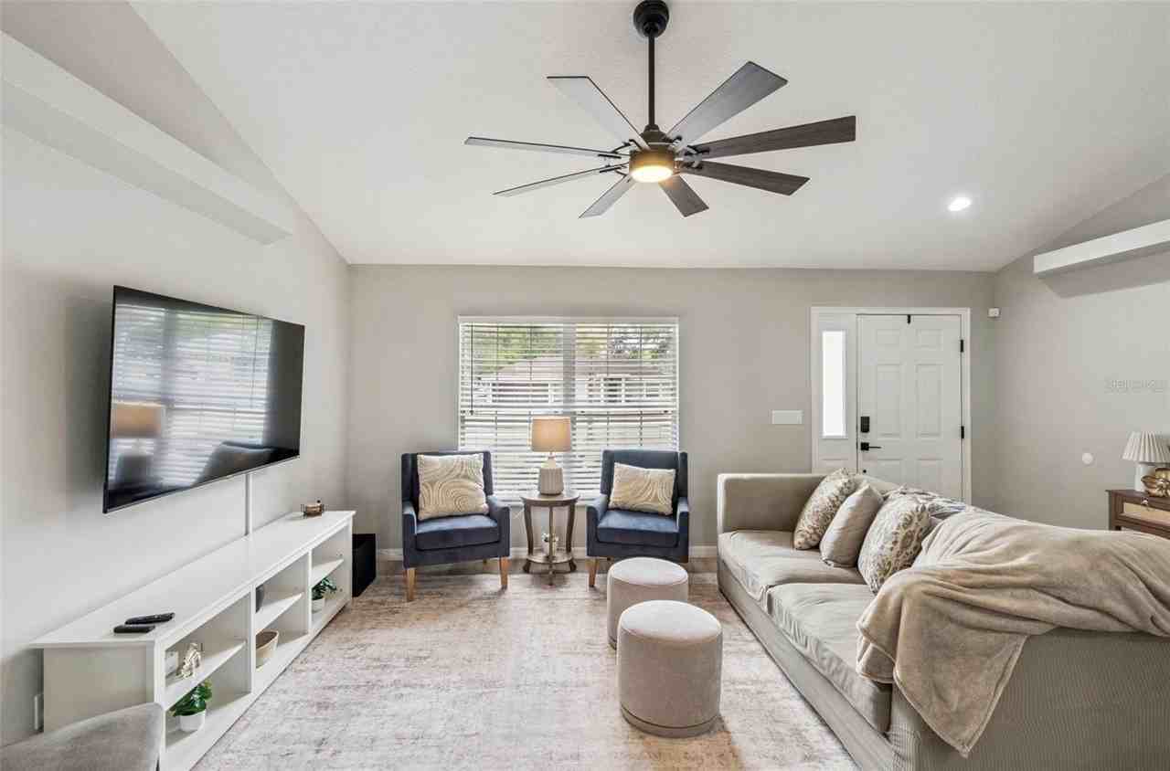 165 Quail Oaks Cir - Photo 5 of 24