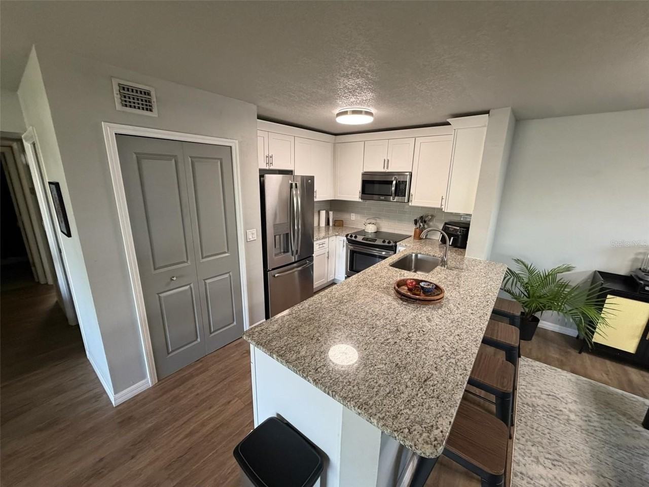 110 Killarney Bay Ct #1 - Photo 4 of 12