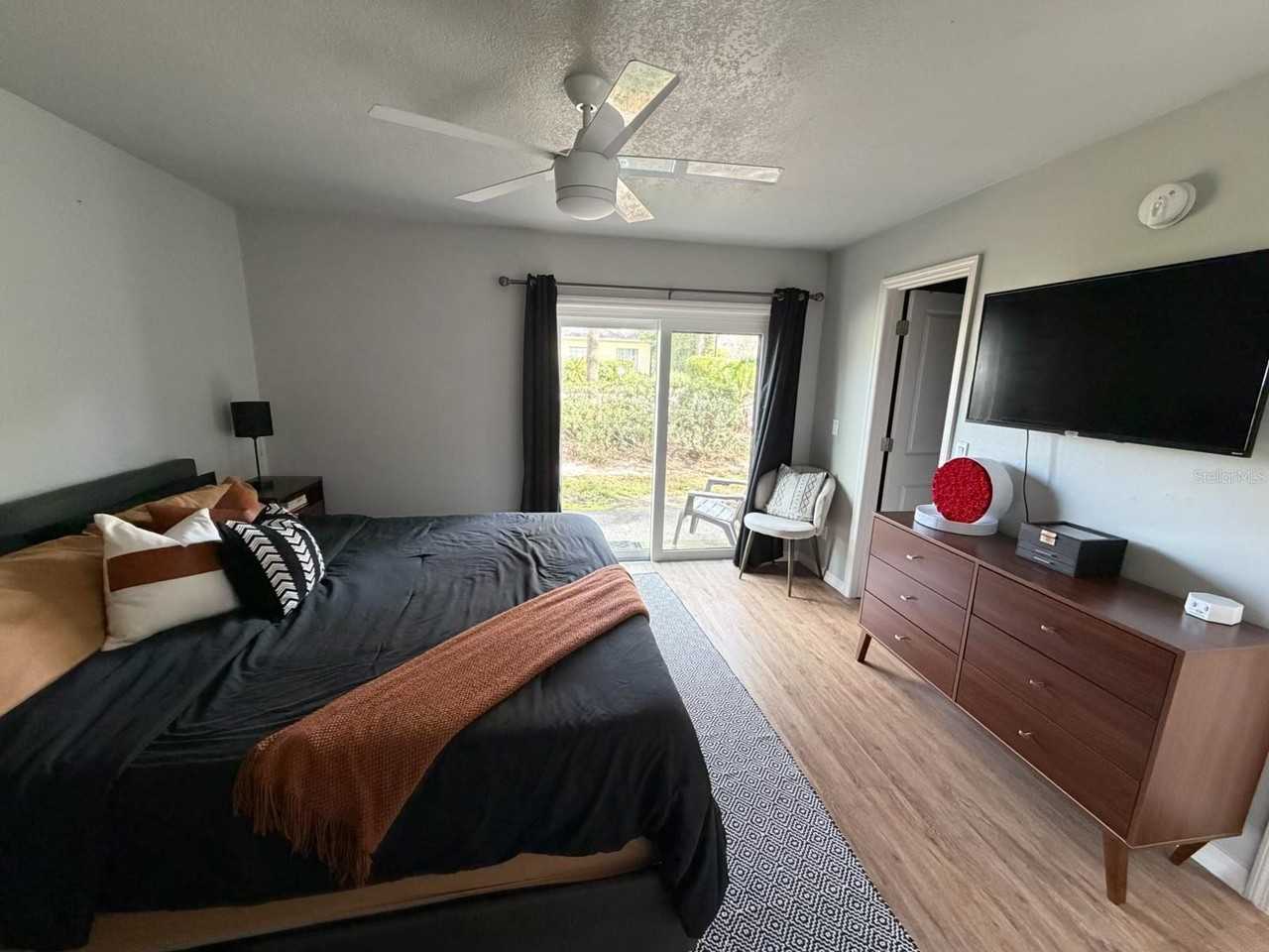 110 Killarney Bay Ct #1 - Photo 6 of 12