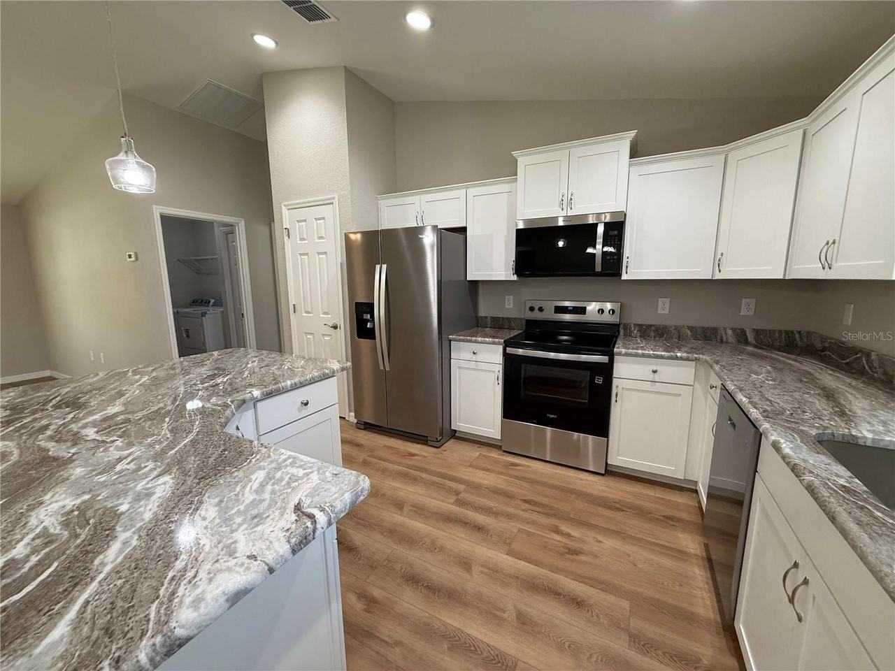 10426 Sw 133rd Ave - Photo 6 of 28