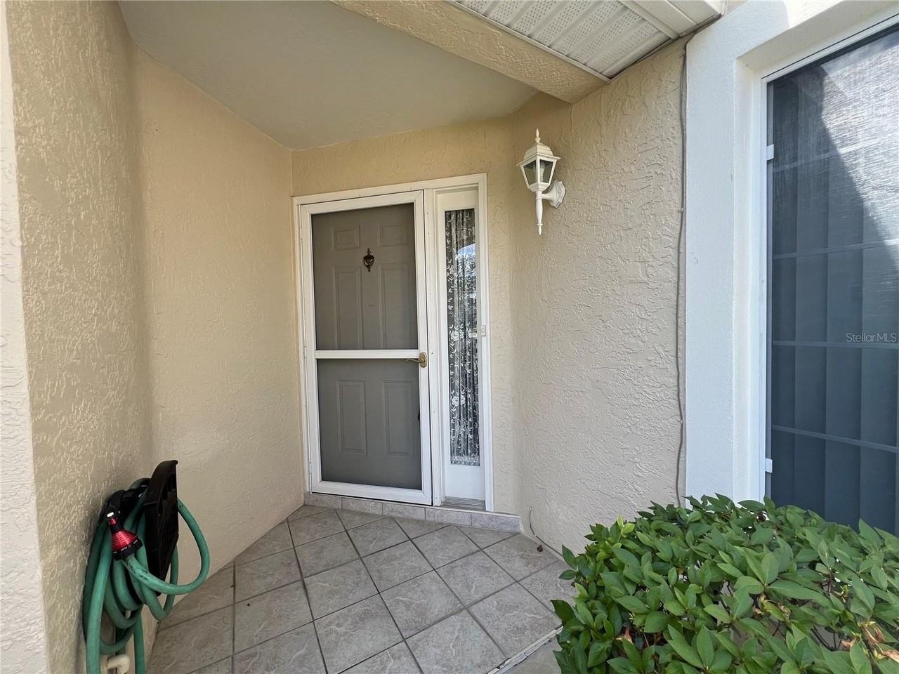 1918 Nw 50th Cir - Photo 6 of 28