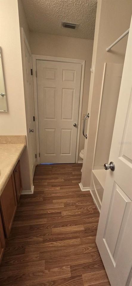 2419 Southern Oak St - Photo 3 of 13