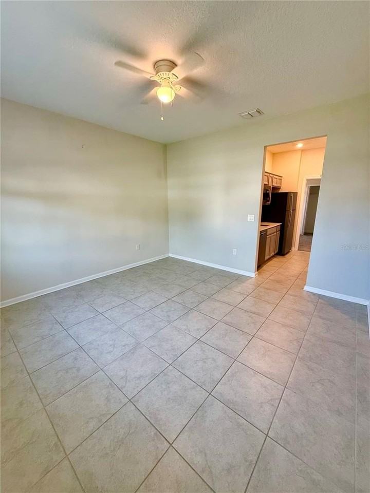4526 Tahoe Cir - Photo 4 of 11