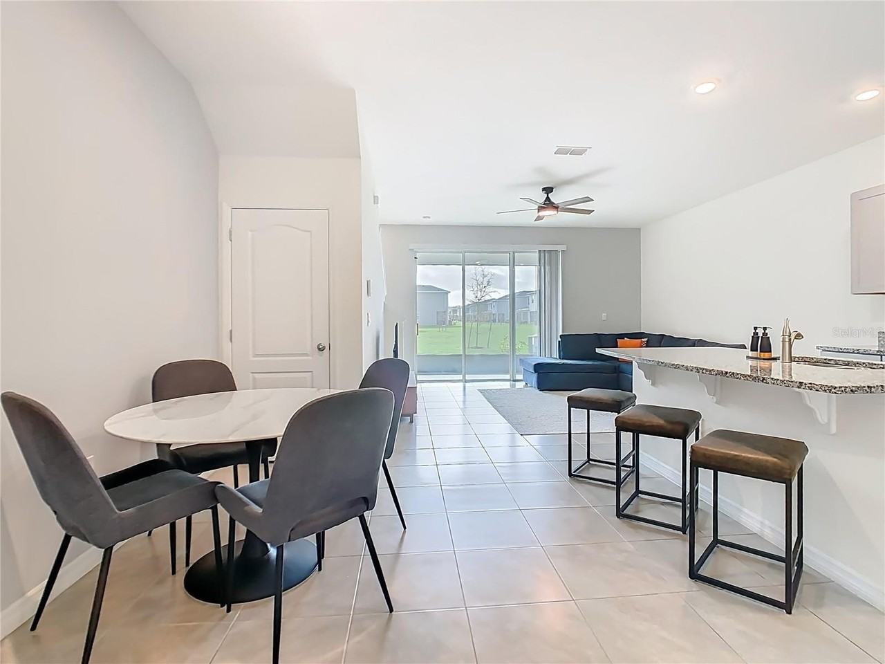 1307 Mako Way - Photo 5 of 36