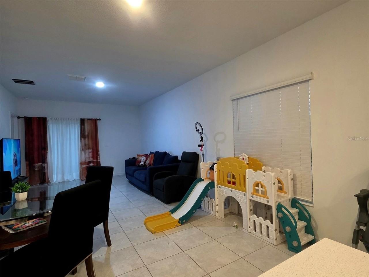 235 HAYLEY STREET - Photo 2 of 9