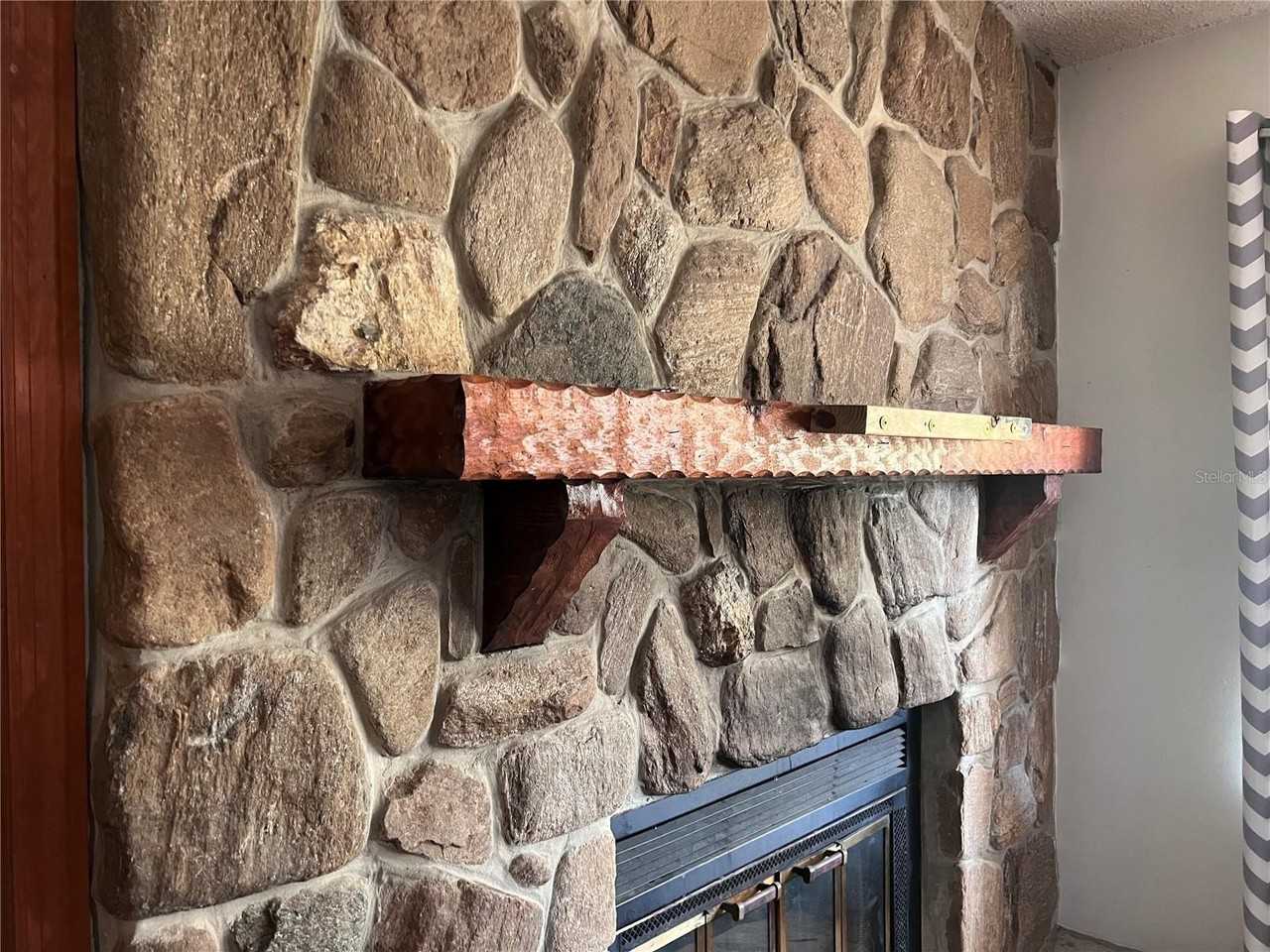 727 Wyoming Ave - Photo 4 of 7