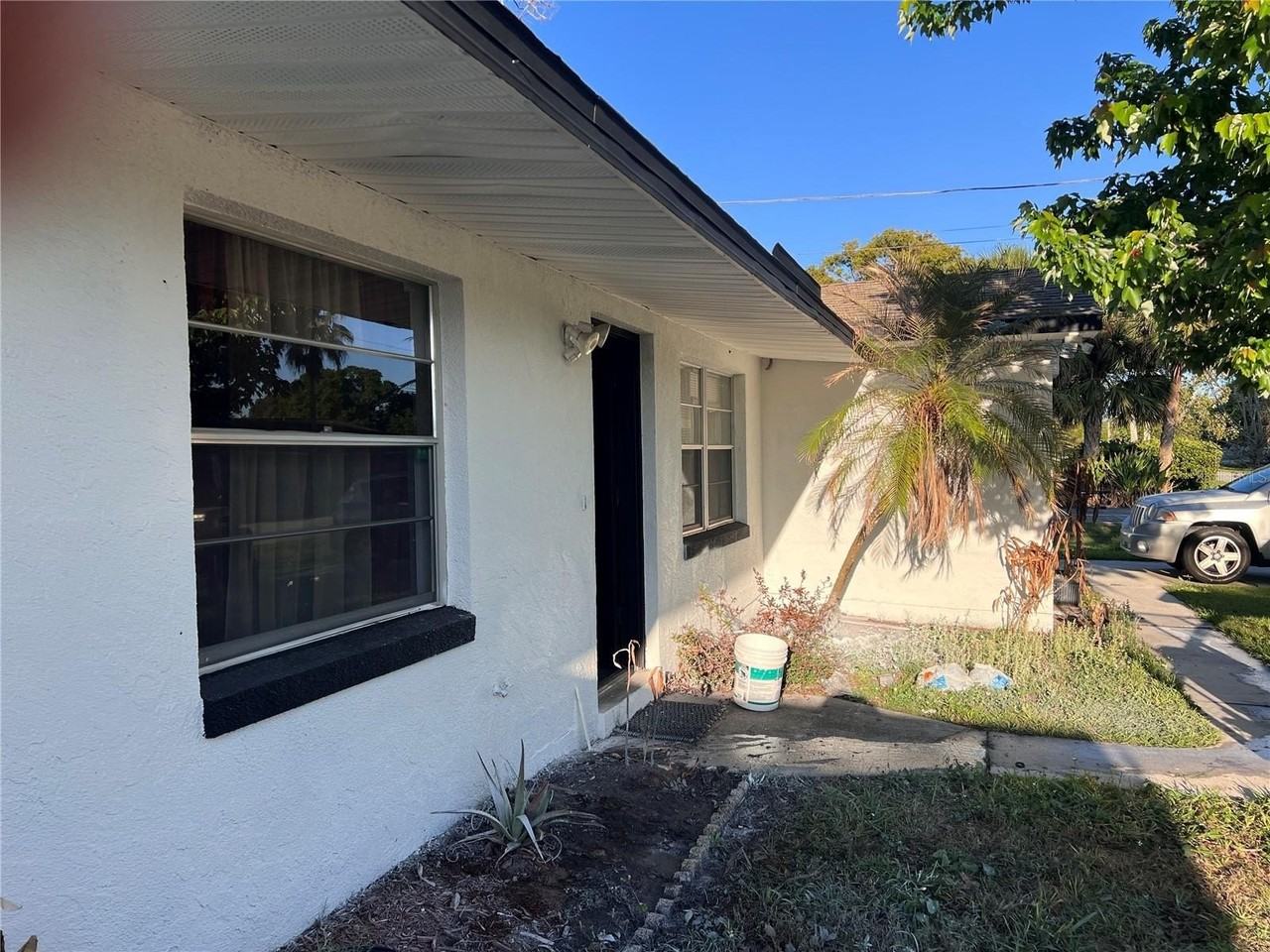 727 Wyoming Ave - Photo 5 of 7