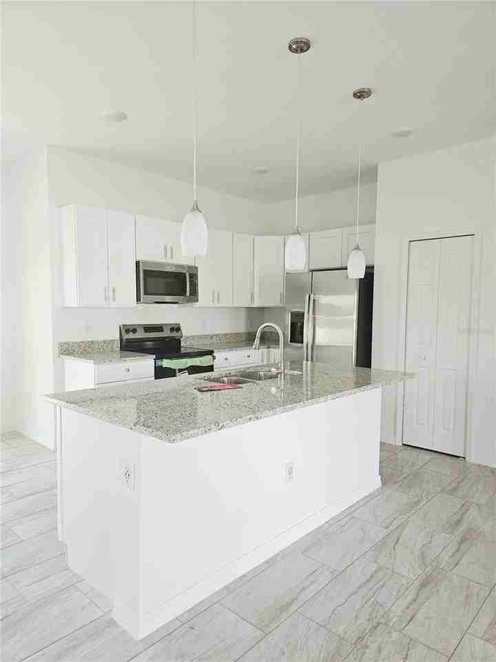 39 Catalina Ct - Photo 4 of 16