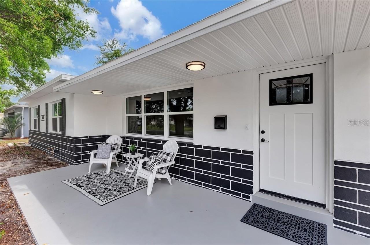 6660 17th Ln N - Photo 2 of 35