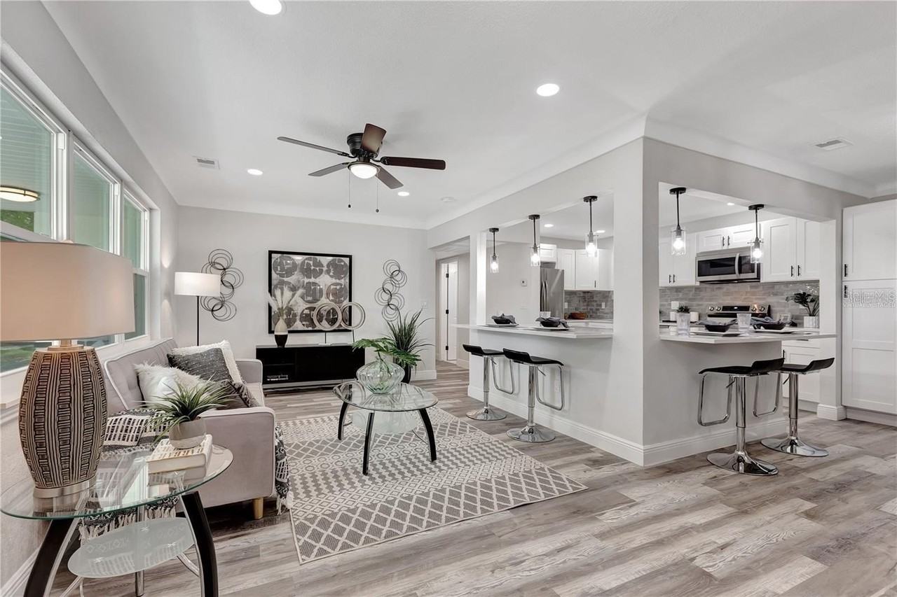 6660 17th Ln N - Photo 5 of 35