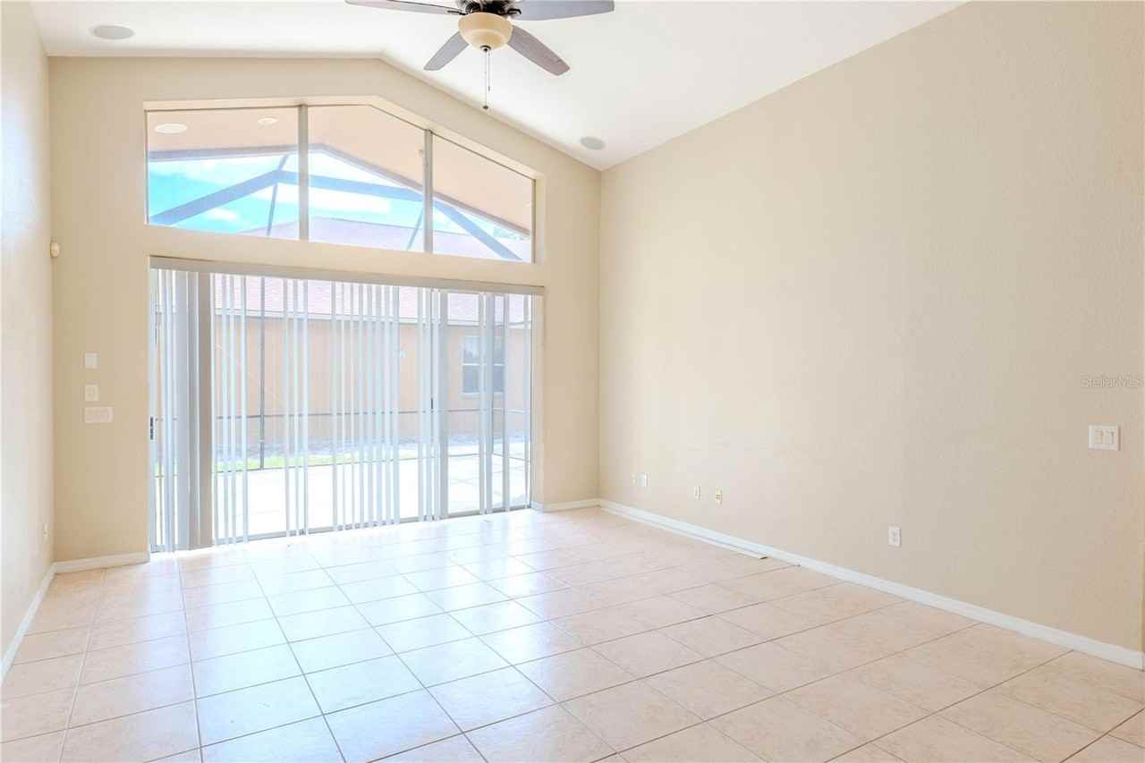 12507 Burgess Hill Dr - Photo 6 of 20