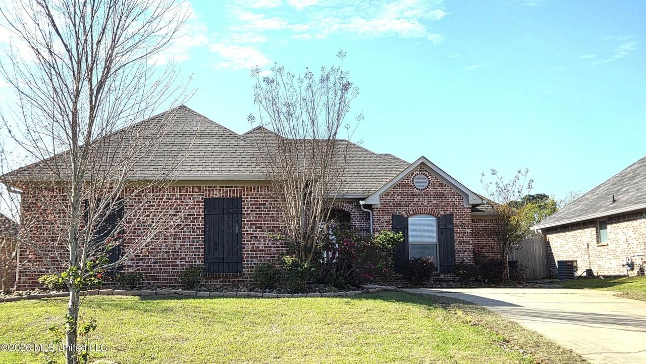 385 Austin Cir - Photo 5 of 42