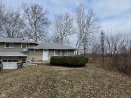 featured image of 10166 Southeastern Ave