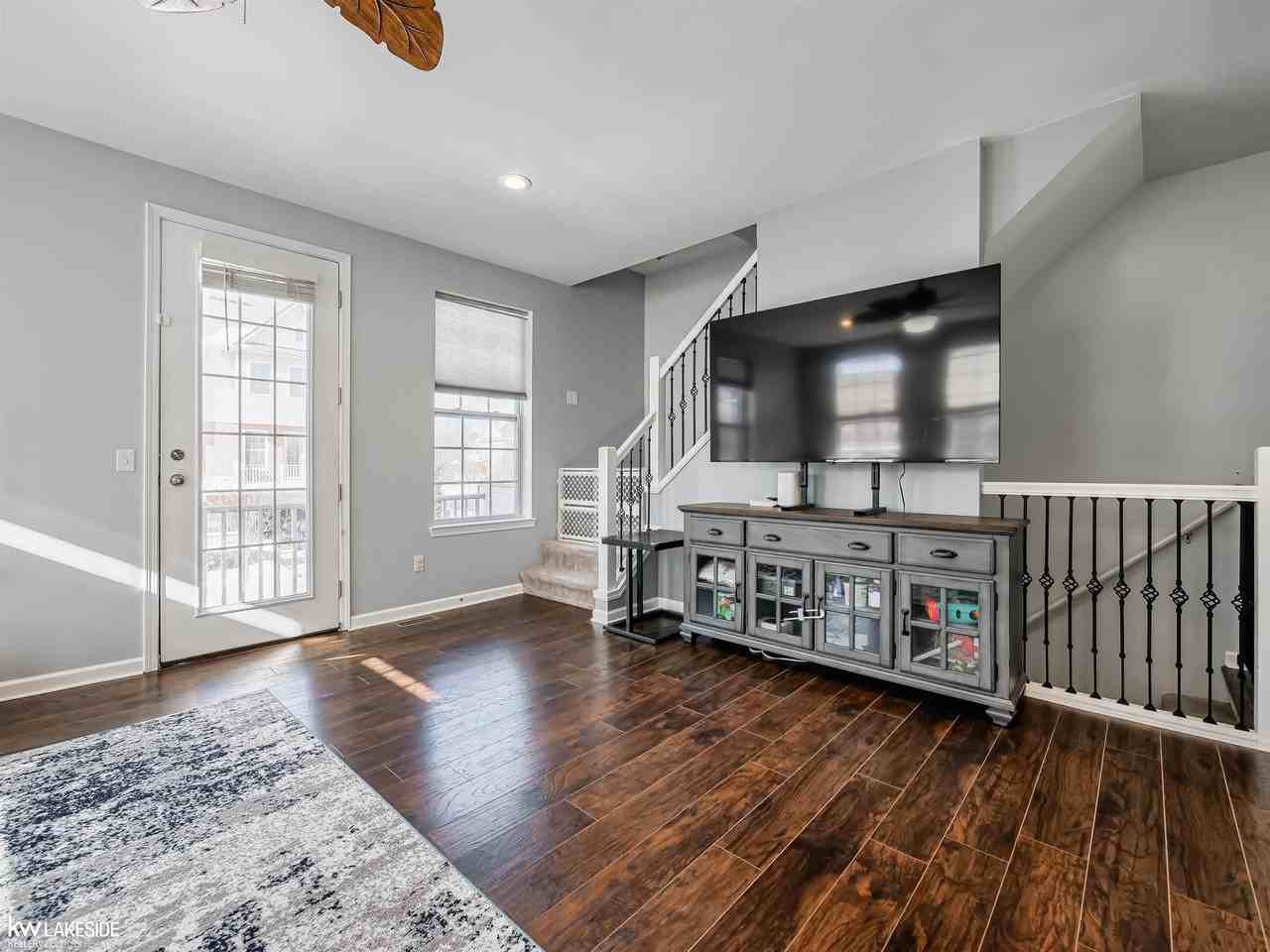 56722 Sunset Dr - Photo 5 of 27