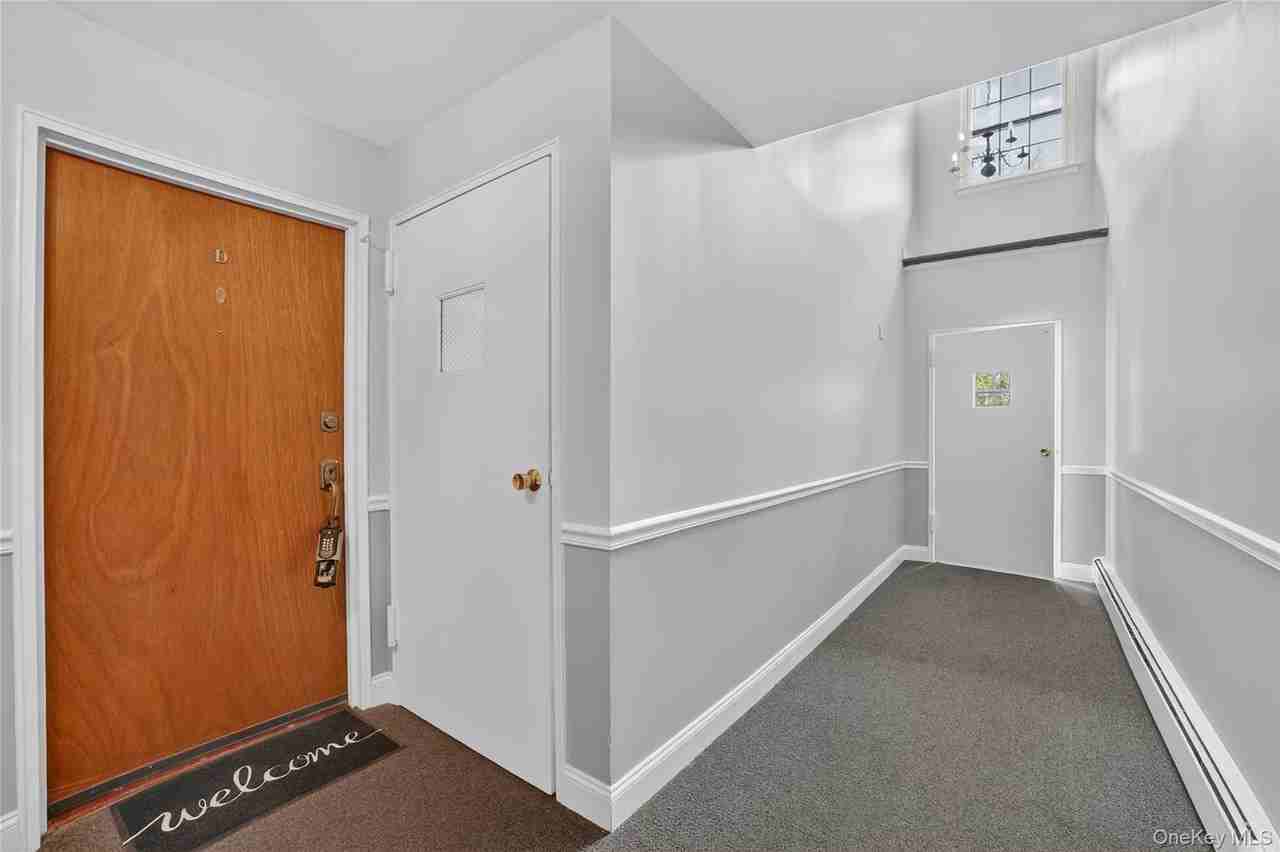 107 Nottingham Rd Apt D - Photo 3 of 23