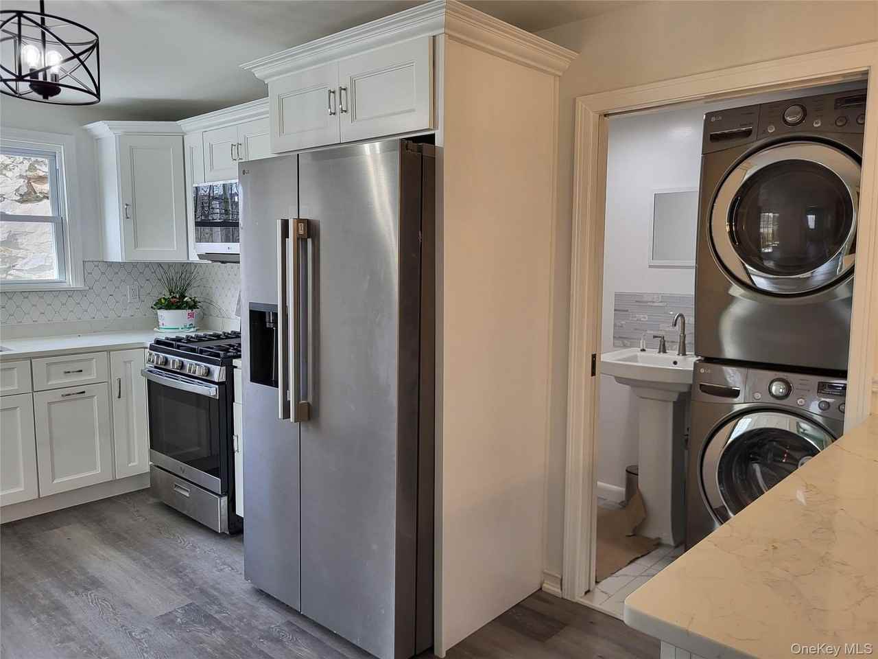 83 W Main St - Photo 5 of 36