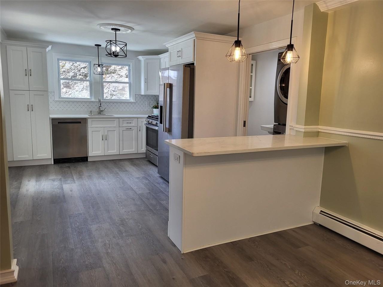 83 W Main St - Photo 6 of 36