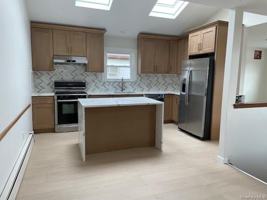 featured image of 8 Deans Ln