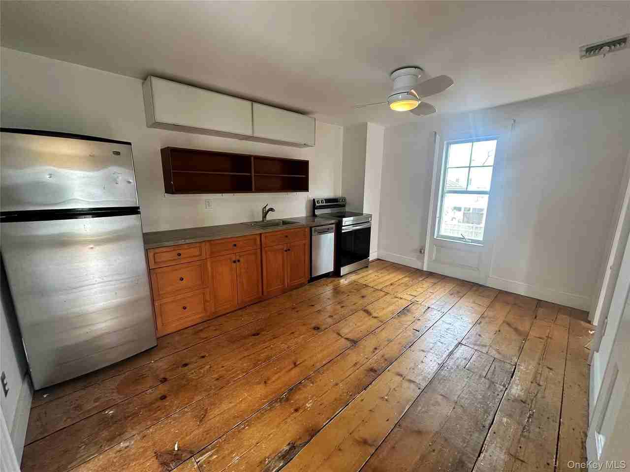 744 Main St Unit 2 - Photo 5 of 18