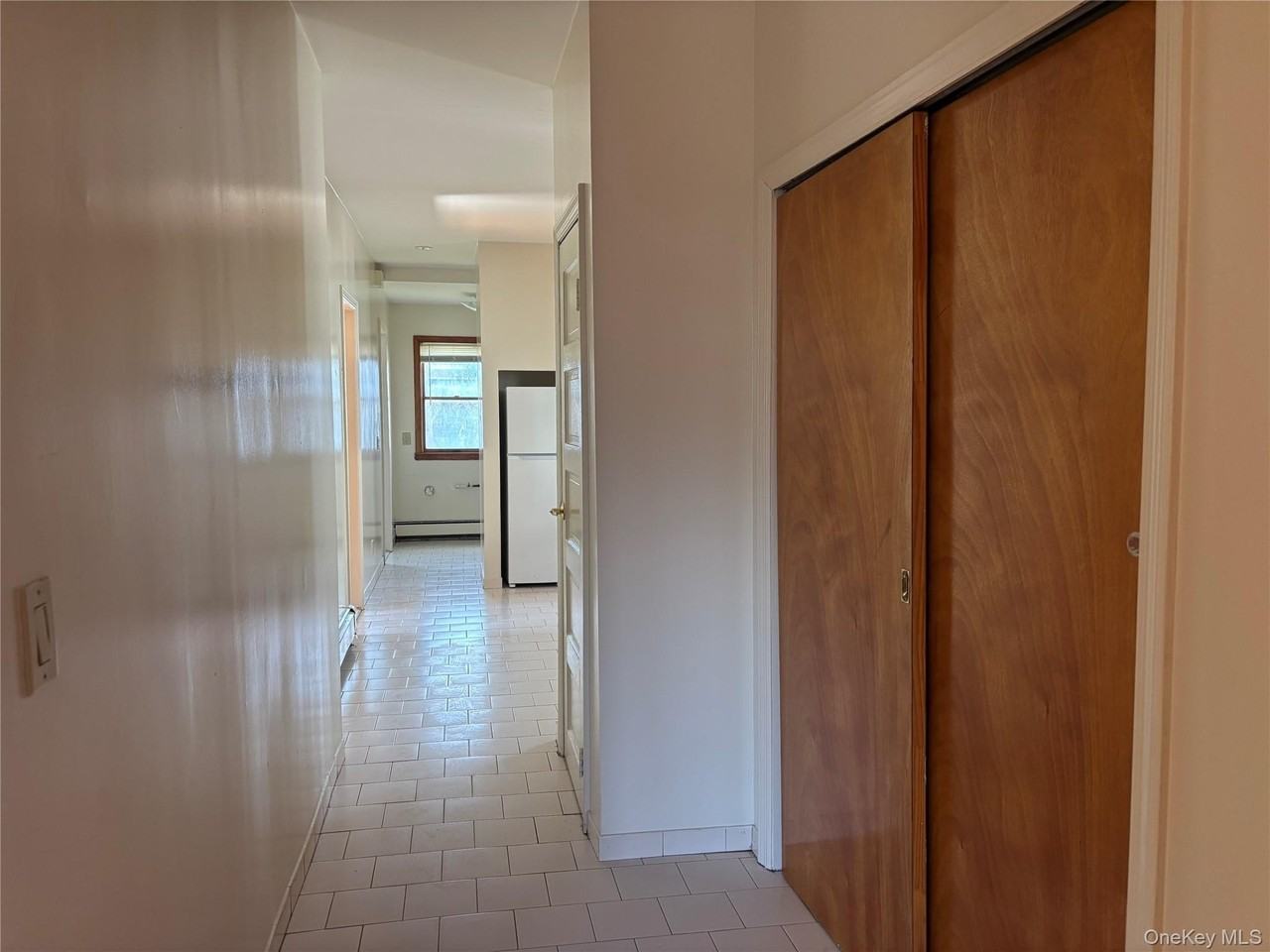 47 Hartwell Pl - Photo 3 of 13