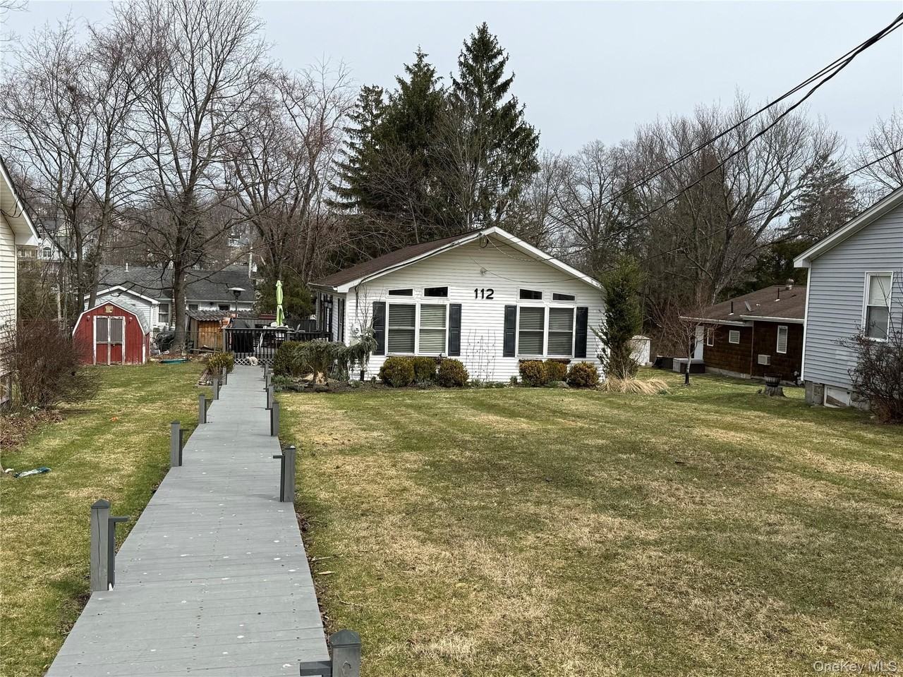 112 Scott St - Photo 2 of 20