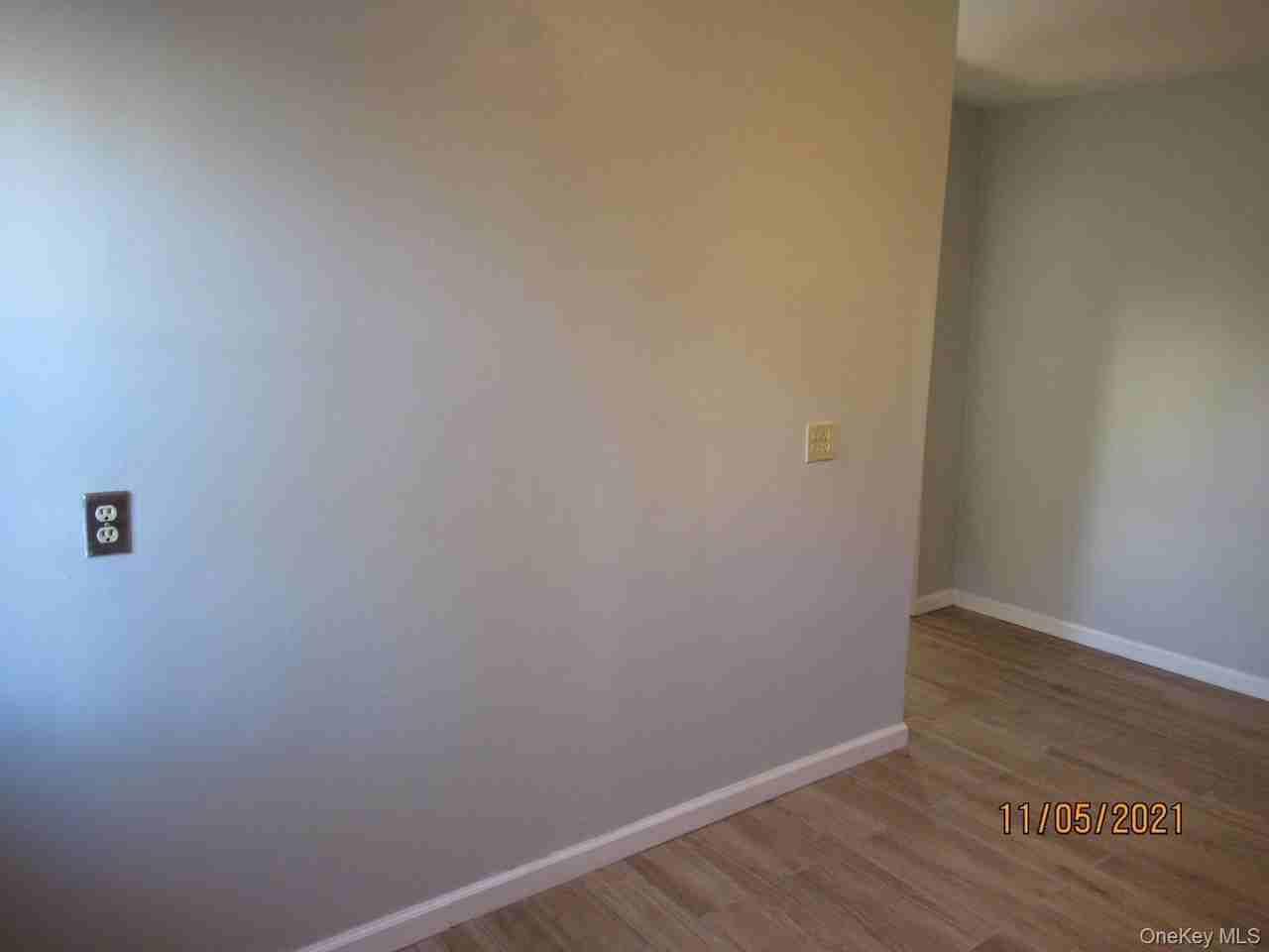 6091 54th St Apt 2r - Photo 3 of 16