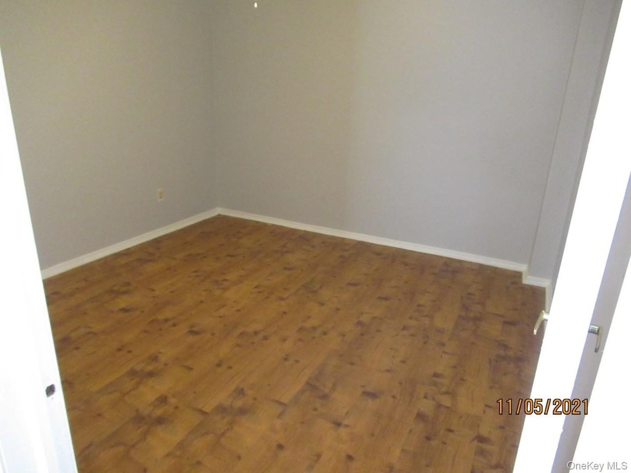 6091 54th St Apt 2r - Photo 7 of 16