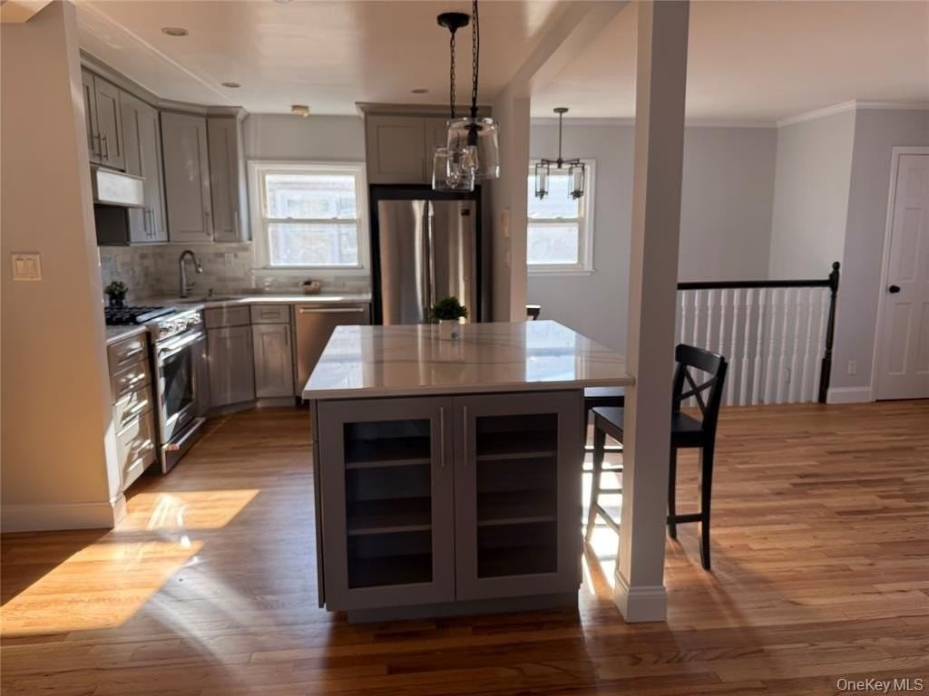 7 Gibson Blvd Unit 2 - Photo 4 of 10