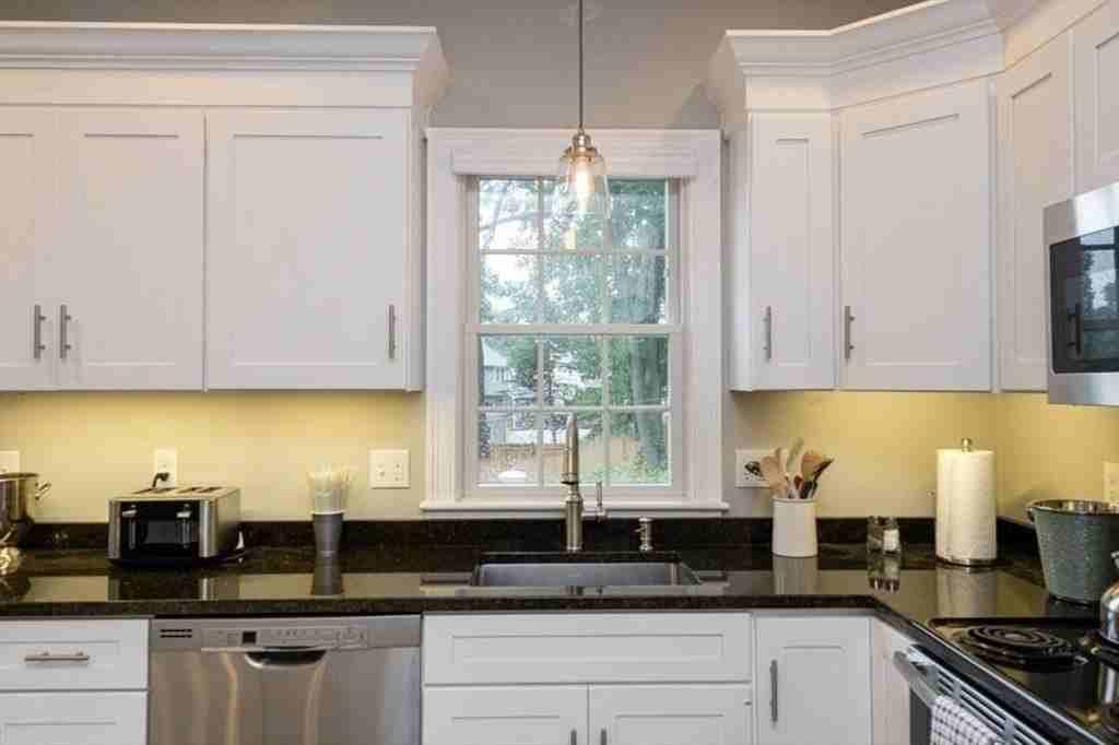 127 Bridge St Unit 1r - Photo 4 of 14