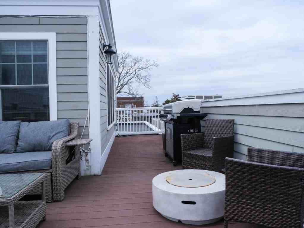 161 Tudor St Unit 3 - Photo 3 of 34