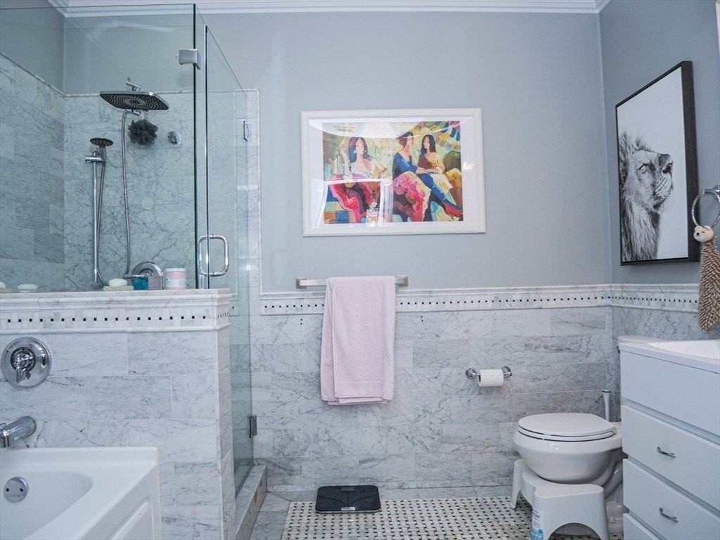 161 Tudor St Unit 3 - Photo 6 of 34