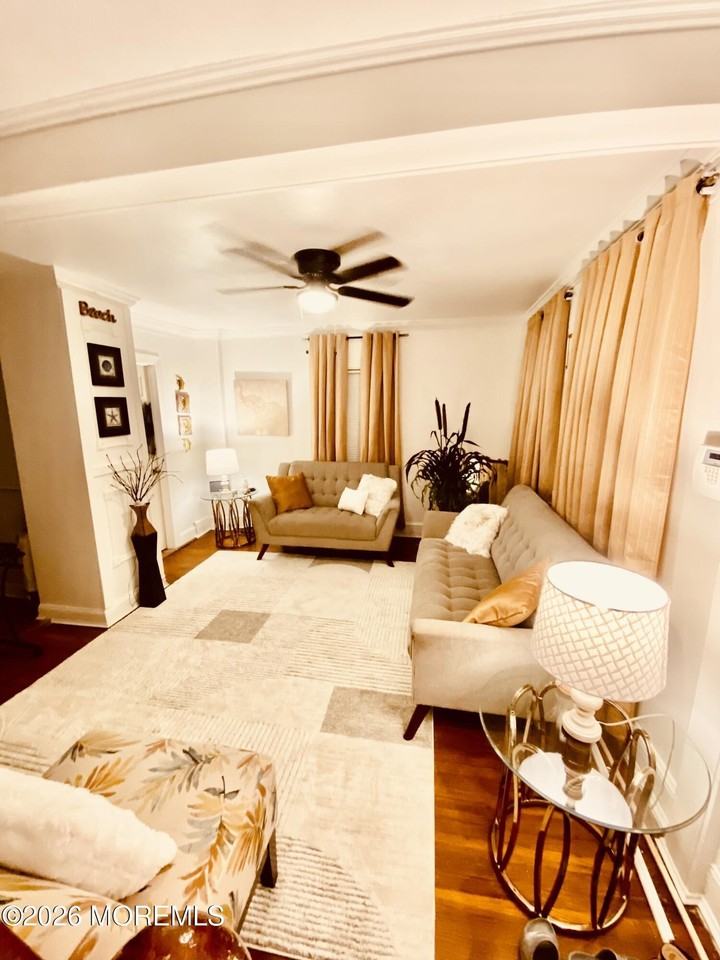 1139 Asbury Ave - Photo 5 of 21